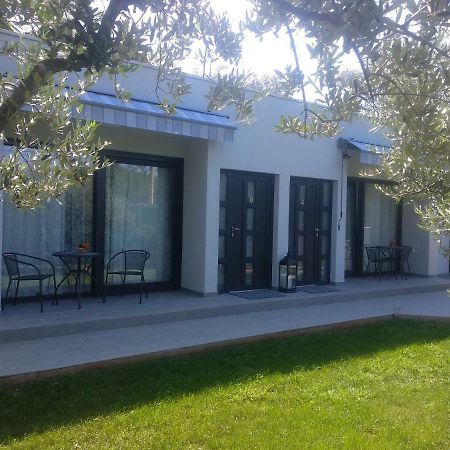 App Neno Hotel Murine Buitenkant foto