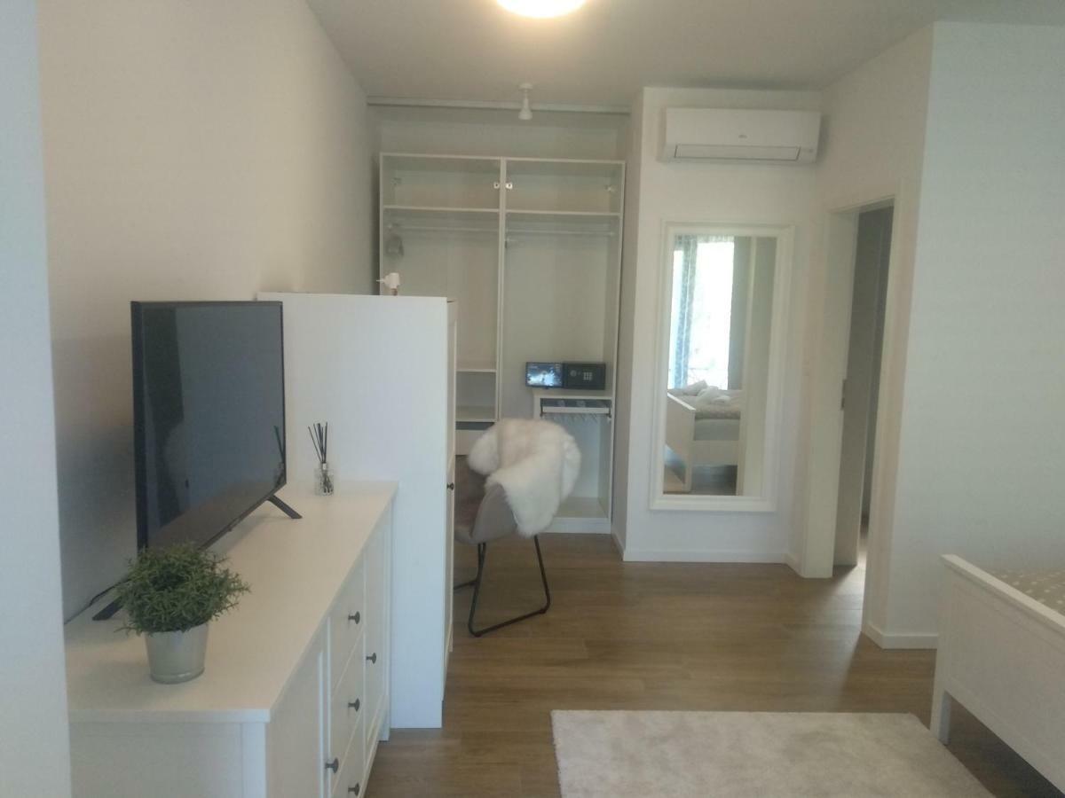 App Neno Hotel Murine Buitenkant foto